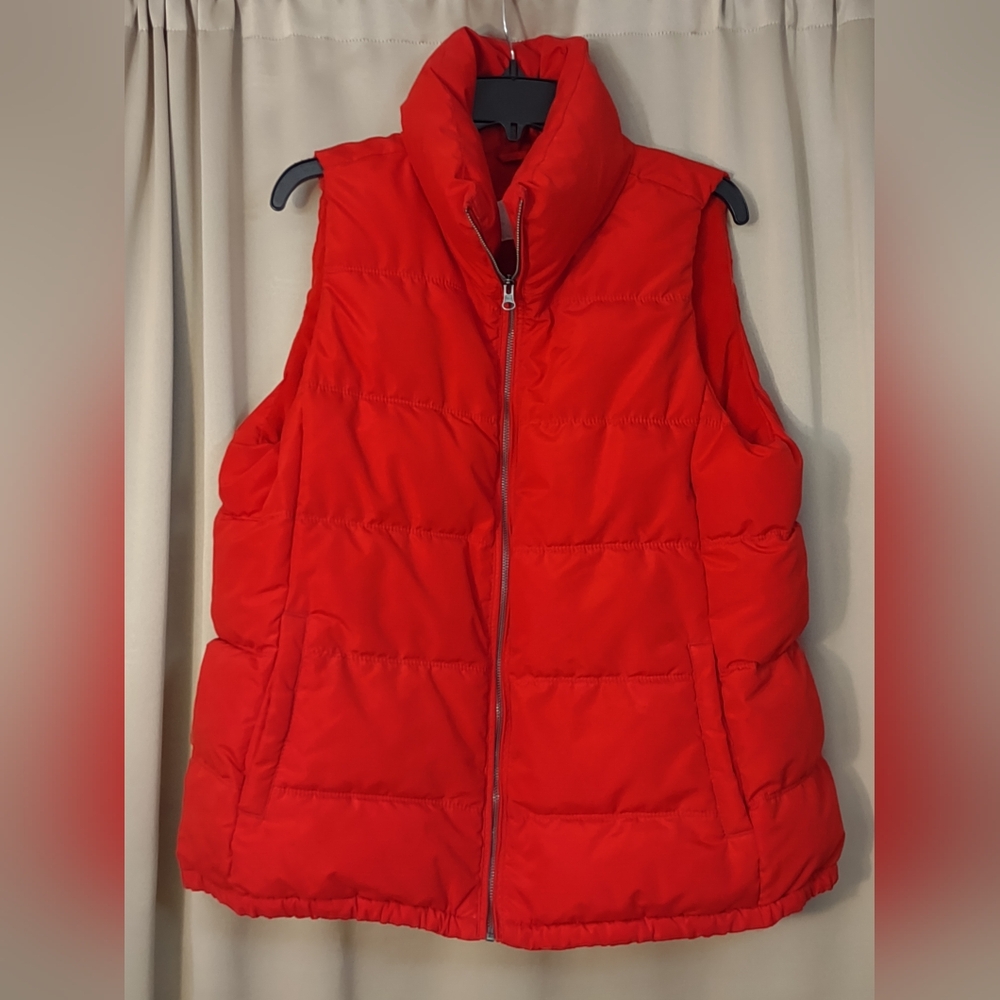 Old Navy Puffer Vest